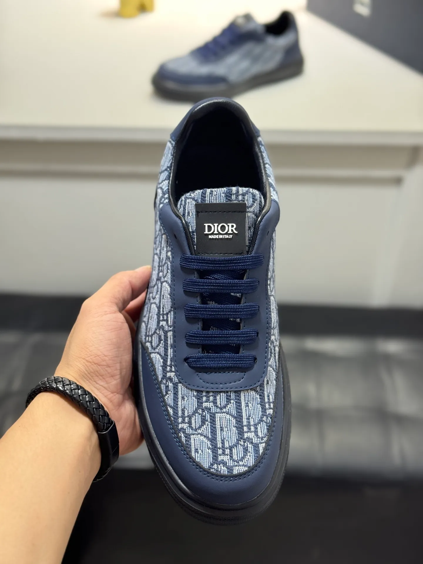 Men's men's shoes 💰400 [New model] 🌂🌂Dior (Dior) 🆕 Low-top casual shoes, carefully made of first-layer cowhide with canvas, comfortable and breathable ~ rubber soles, enhance style. Fashionable and versatile, it can complement any look. Featuring an exquisite design that is uniquely dynamic and modern, this shoe is part of Dior's legacy and embodies modern elegance. Size: 38-44 (45 customized